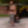 Naked women Grundy